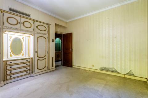 Moradia T9 com enorme potencial em Alvalade, Lisboa