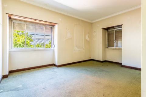 Moradia T9 com enorme potencial em Alvalade, Lisboa