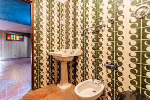 Moradia T9 com enorme potencial em Alvalade, Lisboa