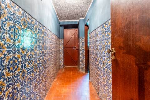 Moradia T9 com enorme potencial em Alvalade, Lisboa