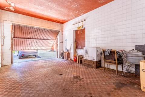 Moradia T9 com enorme potencial em Alvalade, Lisboa