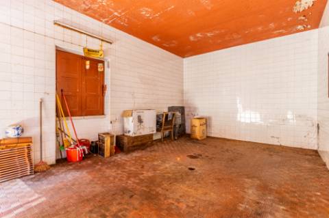 Moradia T9 com enorme potencial em Alvalade, Lisboa