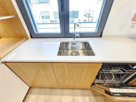 Nova moradia T3 com garagem e piscina, Cascais