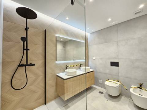 Nova moradia T3 com garagem e piscina, Cascais