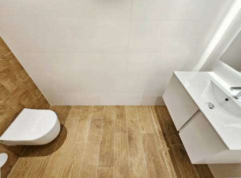 Espaçoso apartamento T3, parqueamentos e terraços, em Cascais