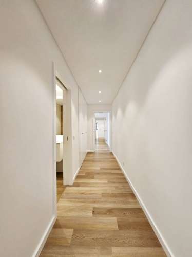 Espaçoso apartamento T3, parqueamentos e terraços, em Cascais