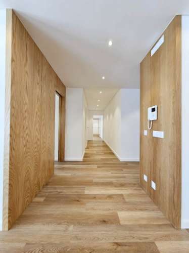 Espaçoso apartamento T3, parqueamentos e terraços, em Cascais