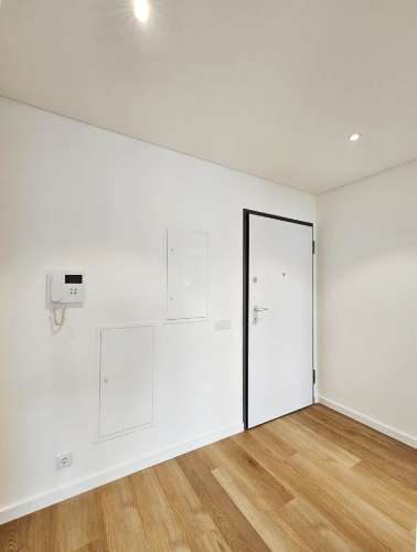 Espaçoso apartamento T2, terraço e garagem, em Cascais