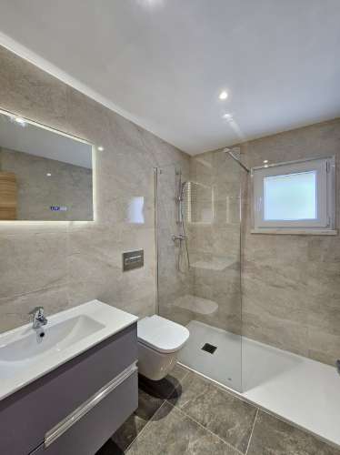 Nova moradia T4 com piscina, em Alverca, Vila Franca de Xira, Lisboa