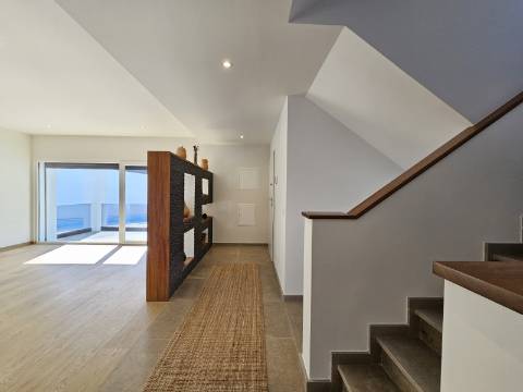 Nova moradia T4 com piscina, em Alverca, Vila Franca de Xira, Lisboa