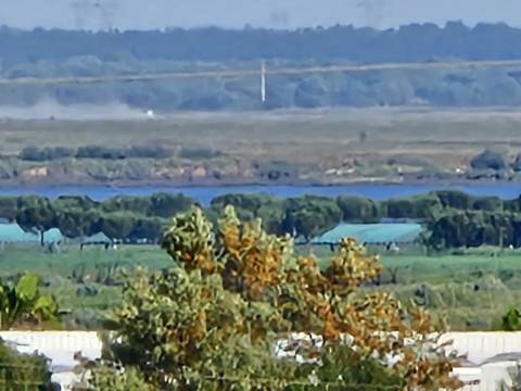 Nova moradia T4 com piscina, em Alverca, Vila Franca de Xira, Lisboa