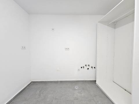 Nova moradia T4 com piscina, em Alverca, Vila Franca de Xira, Lisboa