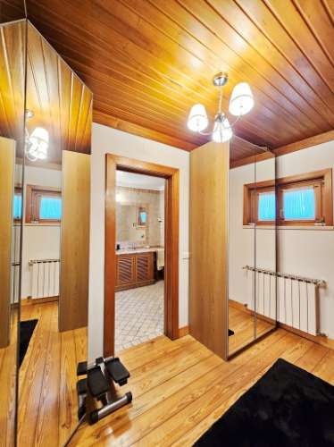 Excelente moradia T4+2 com piscina, em Santo Estêvão, Benavente