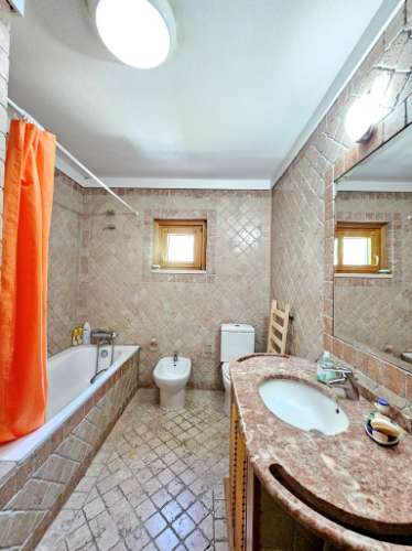 Excelente moradia T4+2 com piscina, em Santo Estêvão, Benavente