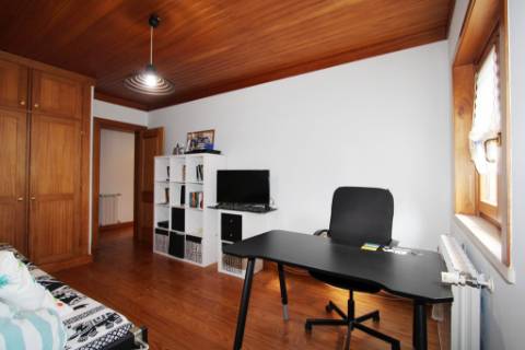 Excelente moradia T4+2 com piscina, em Santo Estêvão, Benavente