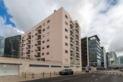 Apartamento T3 Expo centro