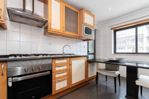 Apartamento T3 Expo centro