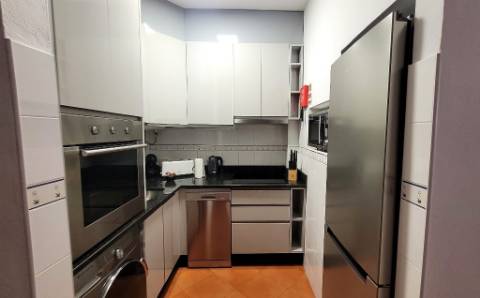 T2 Mobilado em Condomínio com Piscinas e Jardim - Tavira, Algarve, Portugal.