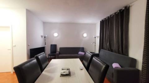 T2 Mobilado em Condomínio com Piscinas e Jardim - Tavira, Algarve, Portugal.