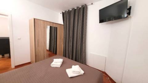 T2 Mobilado em Condomínio com Piscinas e Jardim - Tavira, Algarve, Portugal.