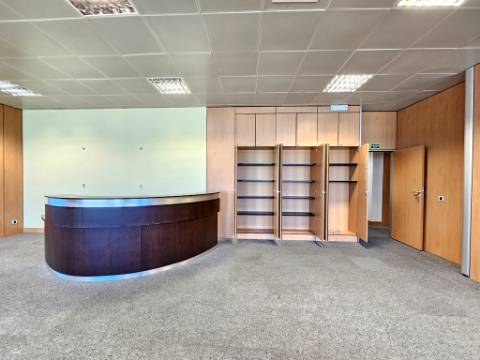 Escritórios com 780 m² na Quinta da Beloura