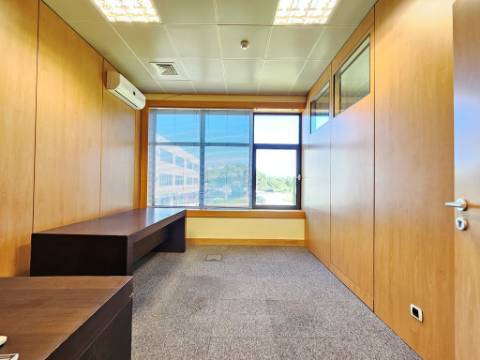 Escritórios com 780 m² na Quinta da Beloura