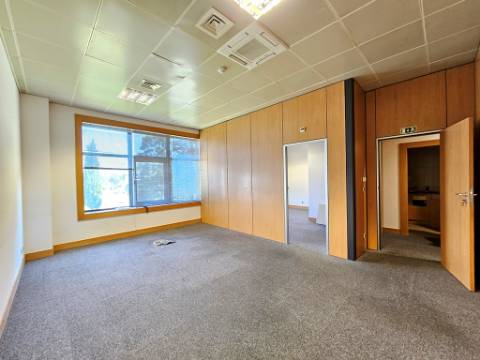 Escritórios com 780 m² na Quinta da Beloura