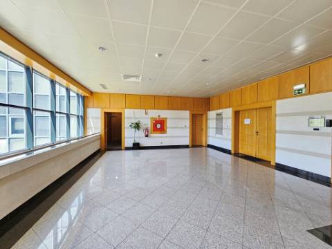 Escritórios com 780 m² na Quinta da Beloura
