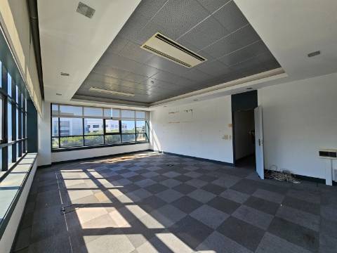 Escritórios com 780 m² na Quinta da Beloura