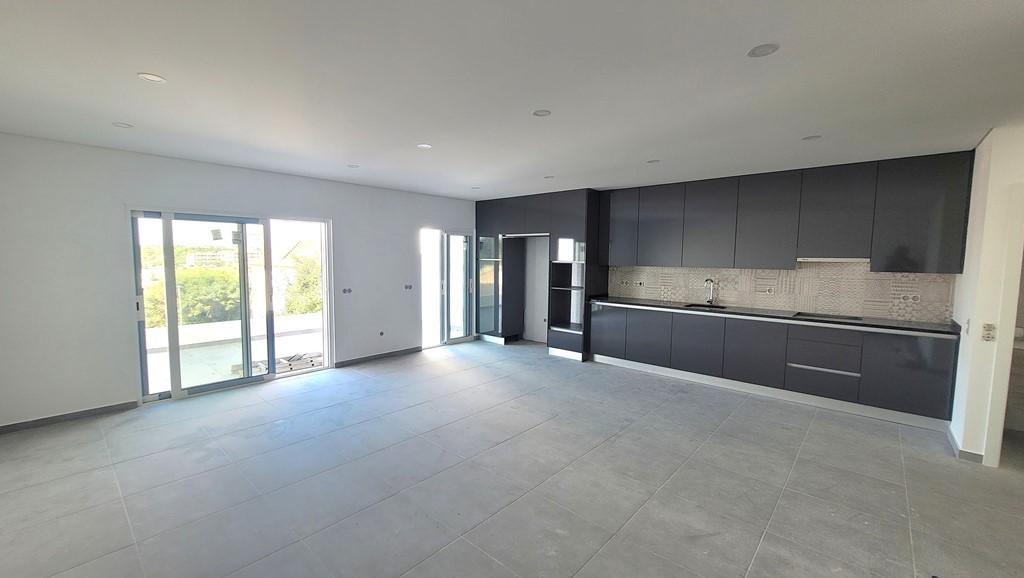 Moradia T3 em Construção em Tavira - Conforto e Modernidade.