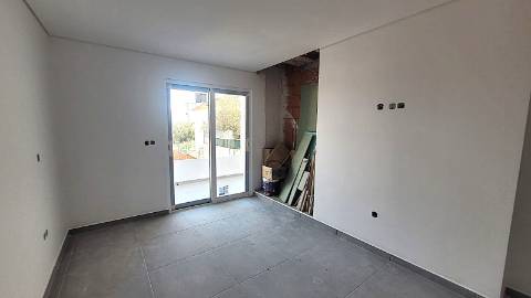 Moradia T3 em Construção em Tavira - Conforto e Modernidade.