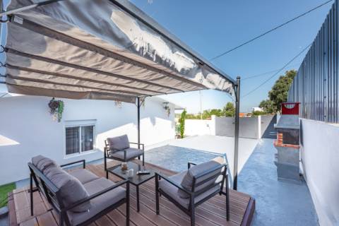 Moradia Térrea T2 com Vista Rio em Alhandra