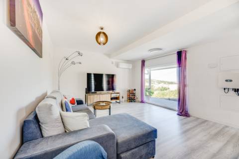 Moradia Térrea T2 com Vista Rio em Alhandra