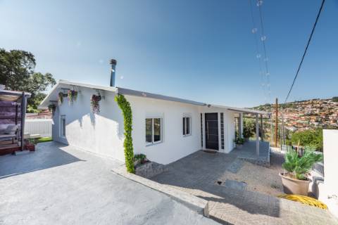 Moradia Térrea T2 com Vista Rio em Alhandra