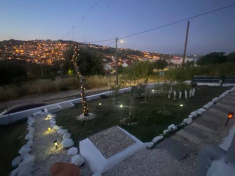 Moradia Térrea T2 com Vista Rio em Alhandra