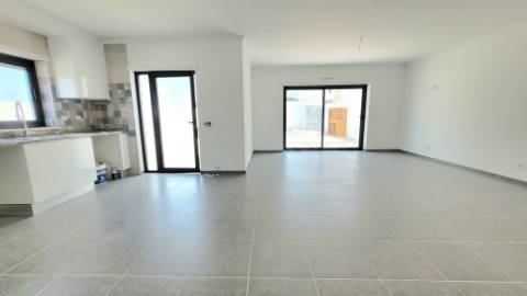 Moradia Nova T3+1 com Piscina Privada - Vila Nova de Cacela, Algarve