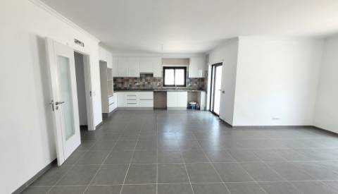 Moradia Nova T3+1 com Piscina Privada - Vila Nova de Cacela, Algarve