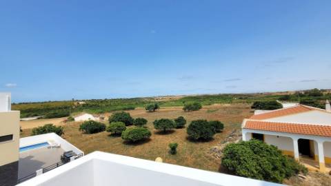Moradia Nova T3+1 com Piscina Privada - Vila Nova de Cacela, Algarve