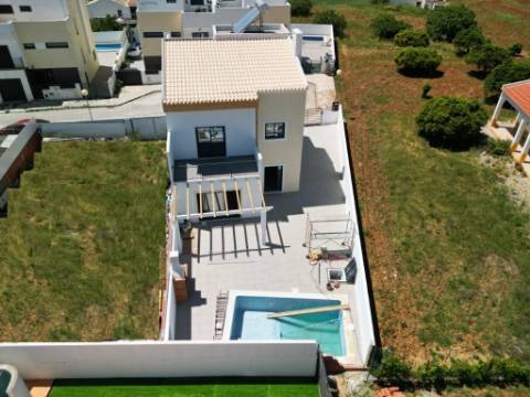Moradia Nova T3+1 com Piscina Privada - Vila Nova de Cacela, Algarve