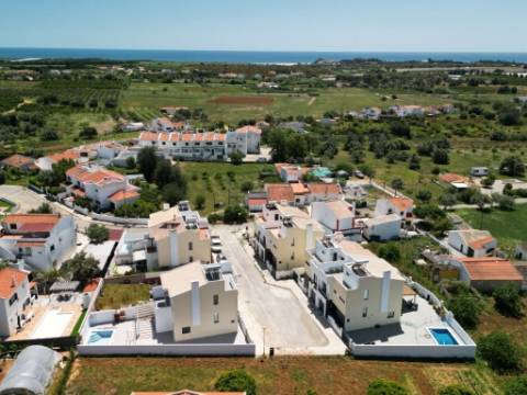 Moradia Nova T3+1 com Piscina Privada - Vila Nova de Cacela, Algarve
