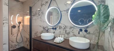 Moradia V4 - totalmente remodelada, na Herdade da Aroeira