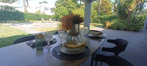 Moradia V4 - totalmente remodelada, na Herdade da Aroeira