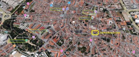 Nobre prédio apalaçado no centro de Évora