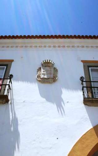 Nobre prédio apalaçado no centro de Évora