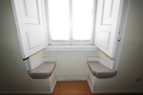 Nobre prédio apalaçado no centro de Évora