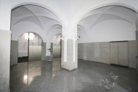 Nobre prédio apalaçado no centro de Évora