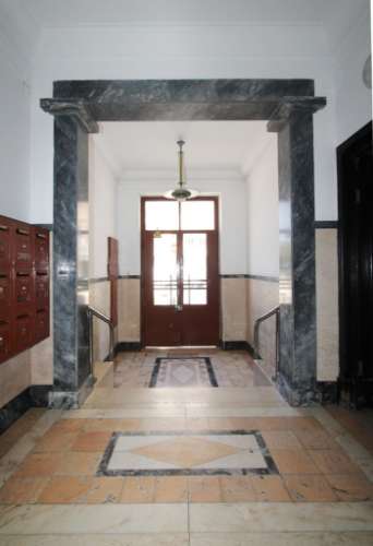 Apartamento T4+1, junto à Gulbenkian, nas Avenidas Novas, em Lisboa