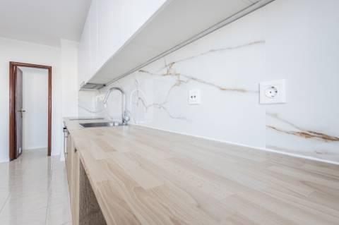 Apartamento T3 com 1 Lugar de Estacionamento - São Domingos, Santarém