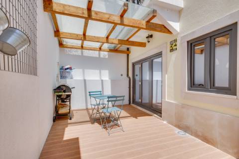 Moradia T2+1 no centro de Alverca