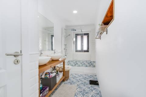 Moradia T2+1 no centro de Alverca